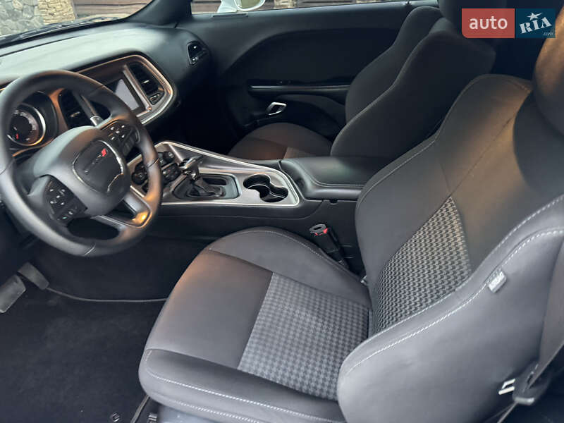 Купе Dodge Challenger 2019 в Харкові