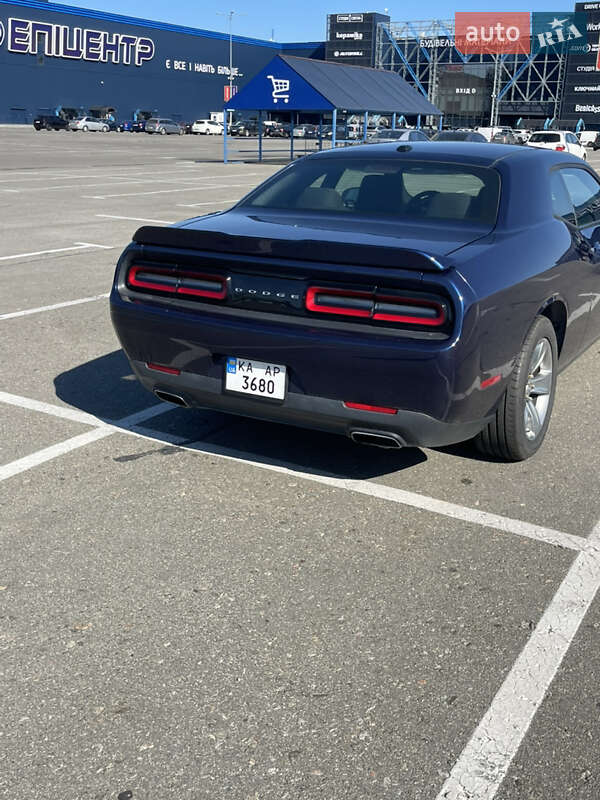 Купе Dodge Challenger 2016 в Ровно