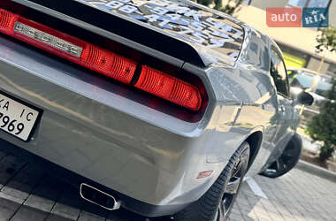 Купе Dodge Challenger 2013 в 