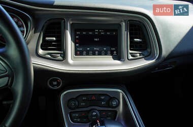 Купе Dodge Challenger 2019 в 