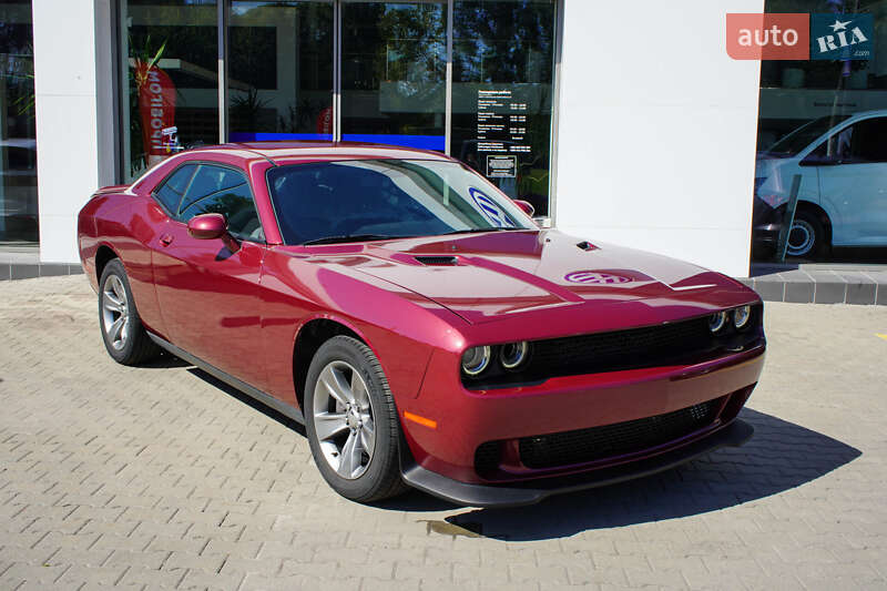 Купе Dodge Challenger 2019 в 