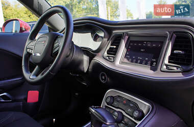 Купе Dodge Challenger 2019 в 