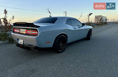Купе Dodge Challenger 2021 в 