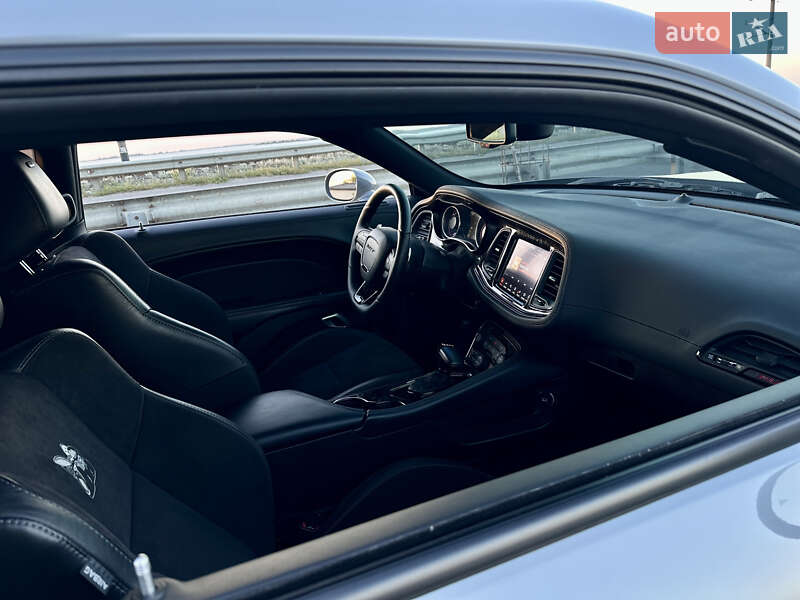 Купе Dodge Challenger 2021 в Черкассах