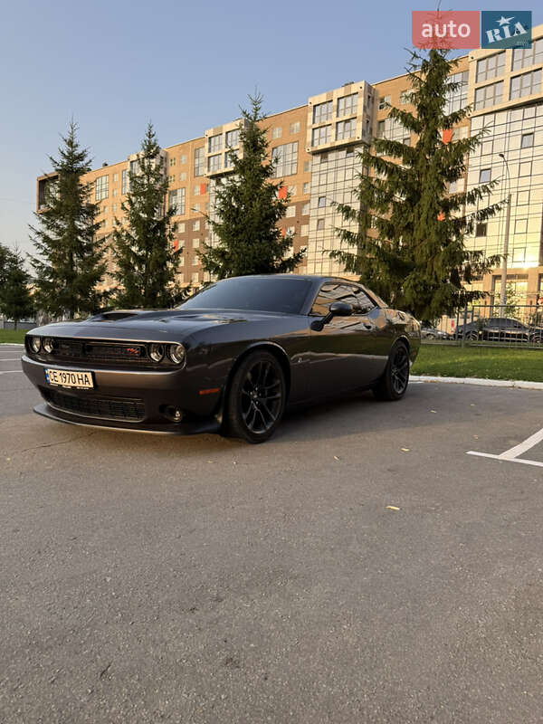 Купе Dodge Challenger 2021 в Черновцах