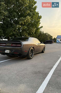 Купе Dodge Challenger 2021 в Черновцах
