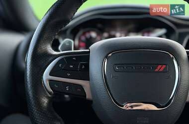 Купе Dodge Challenger 2018 в 