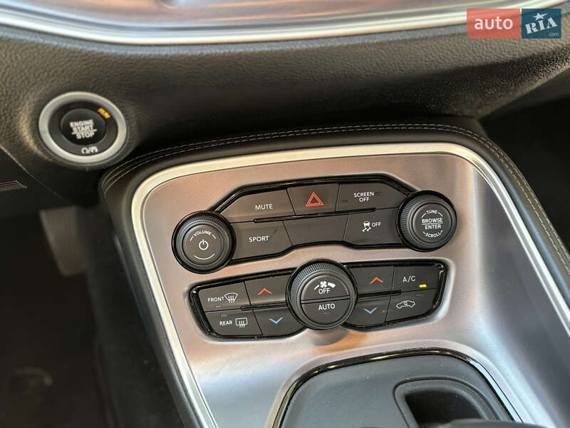 Купе Dodge Challenger 2021 в Киеве