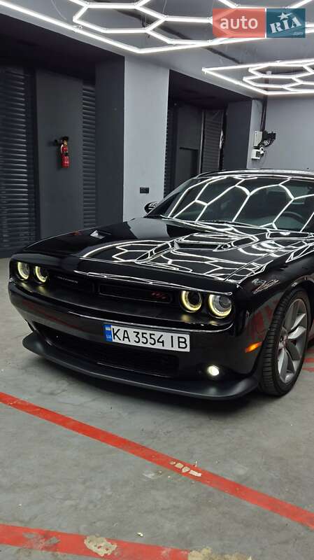 Купе Dodge Challenger 2017 в Днепре