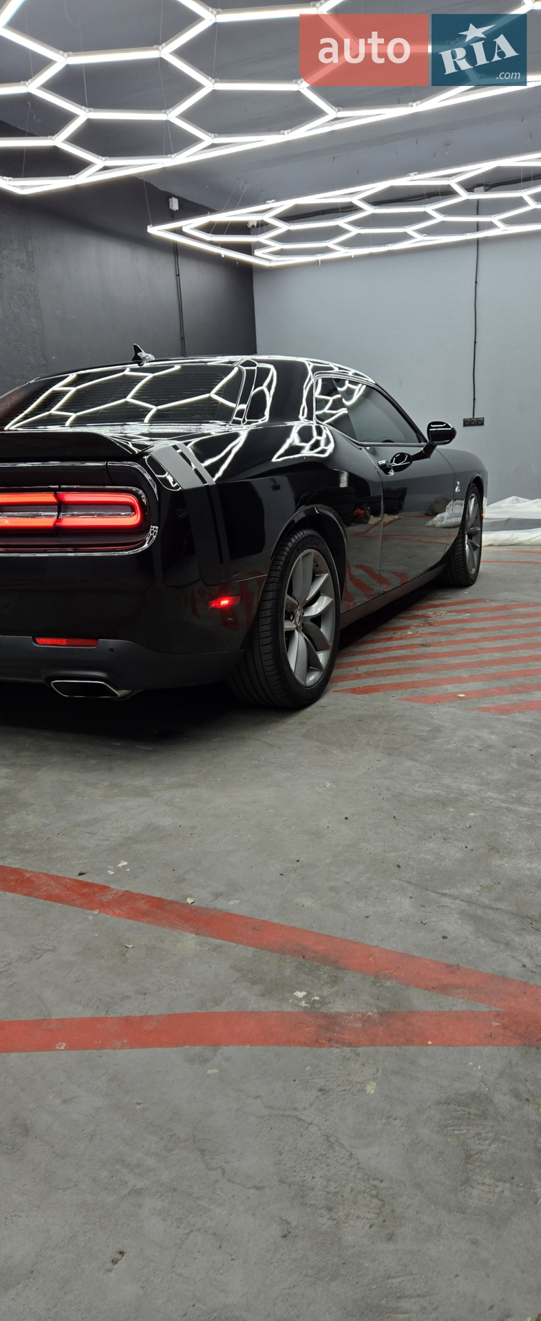 2017 Dodge Challenger - мініатюра 14