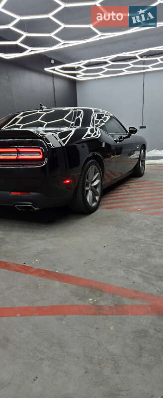 Купе Dodge Challenger 2017 в Днепре