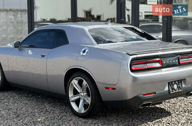 Купе Dodge Challenger 2015 в 