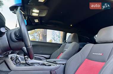 Купе Dodge Challenger 2017 в 