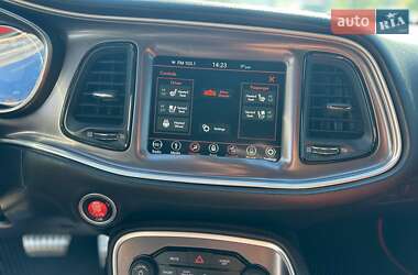 Купе Dodge Challenger 2019 в 