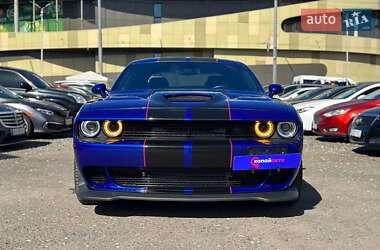 Купе Dodge Challenger 2019 в 