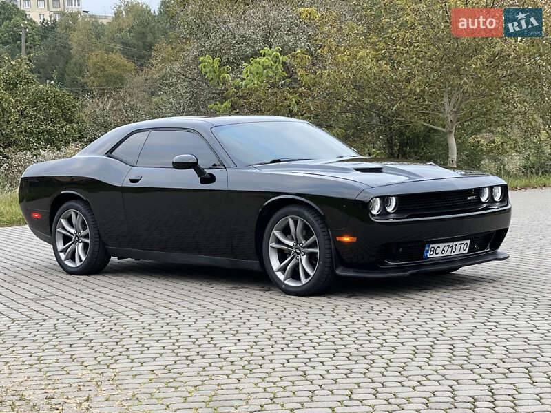 Купе Dodge Challenger 2017 в Львове