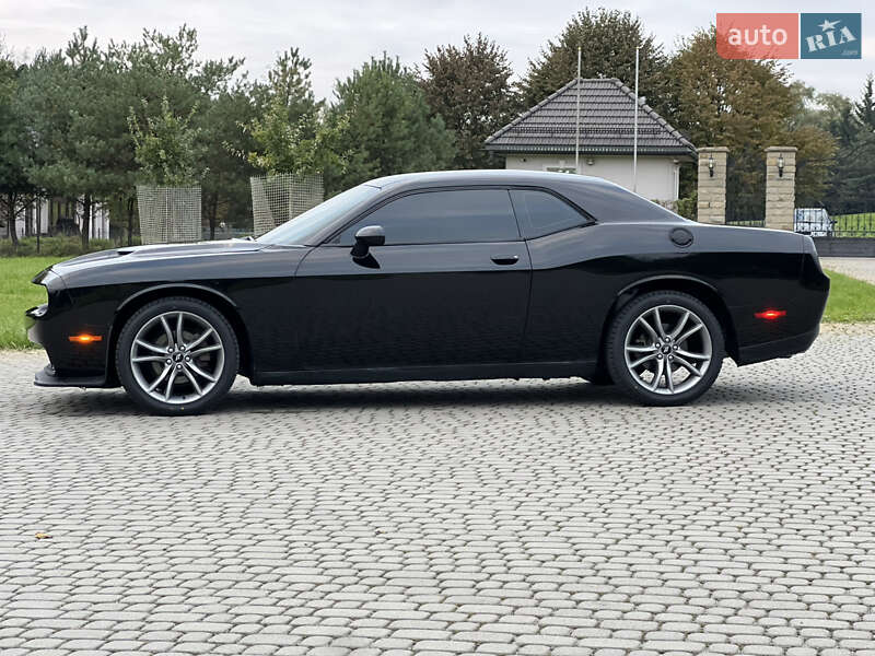 Купе Dodge Challenger 2017 в Львове