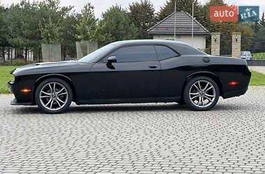 Купе Dodge Challenger 2017 в 