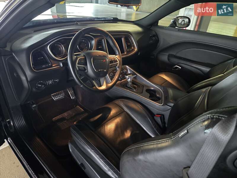 Купе Dodge Challenger 2018 в Києві