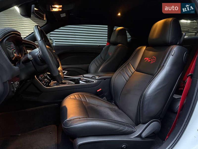 Купе Dodge Challenger 2019 в Киеве