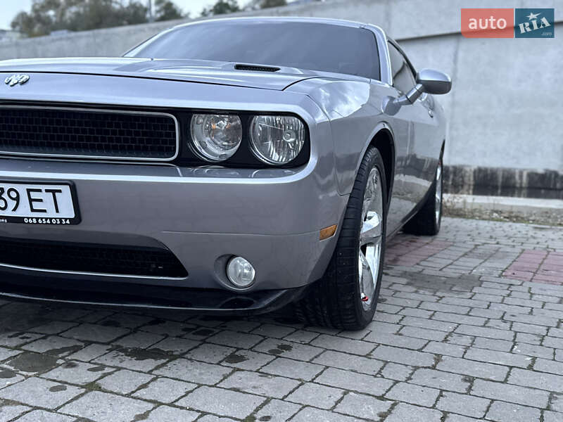 Купе Dodge Challenger 2013 в Ивано-Франковске