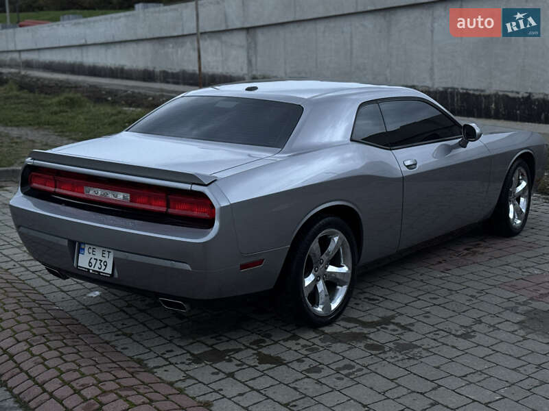Купе Dodge Challenger 2013 в Ивано-Франковске