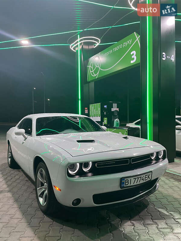 Купе Dodge Challenger 2021 в Кременчуці