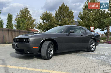 Купе Dodge Challenger 2020 в 