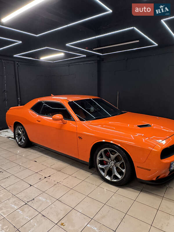 Купе Dodge Challenger 2016 в Києві