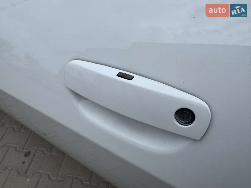 Купе Dodge Challenger 2014 в Лубнах фото 20 Купе Dodge Challenger 2014 в Лубнах