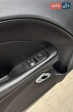 Купе Dodge Challenger 2014 в 