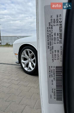 Купе Dodge Challenger 2014 в 