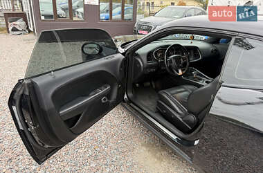 Купе Dodge Challenger 2016 в  фото 11 Купе Dodge Challenger 2016 в