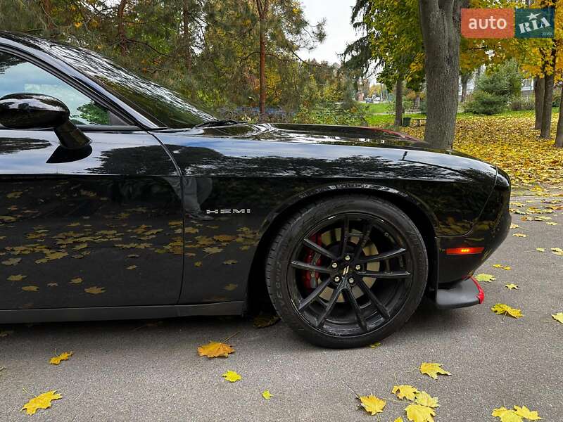 Купе Dodge Challenger 2022 в Киеве фото 5 Купе Dodge Challenger 2022 в Киеве