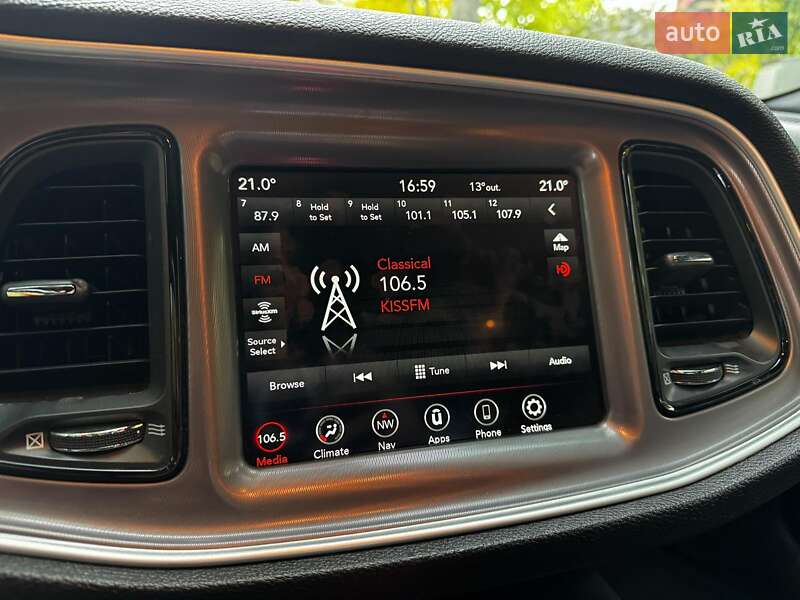 Купе Dodge Challenger 2022 в Киеве фото 19 Купе Dodge Challenger 2022 в Киеве