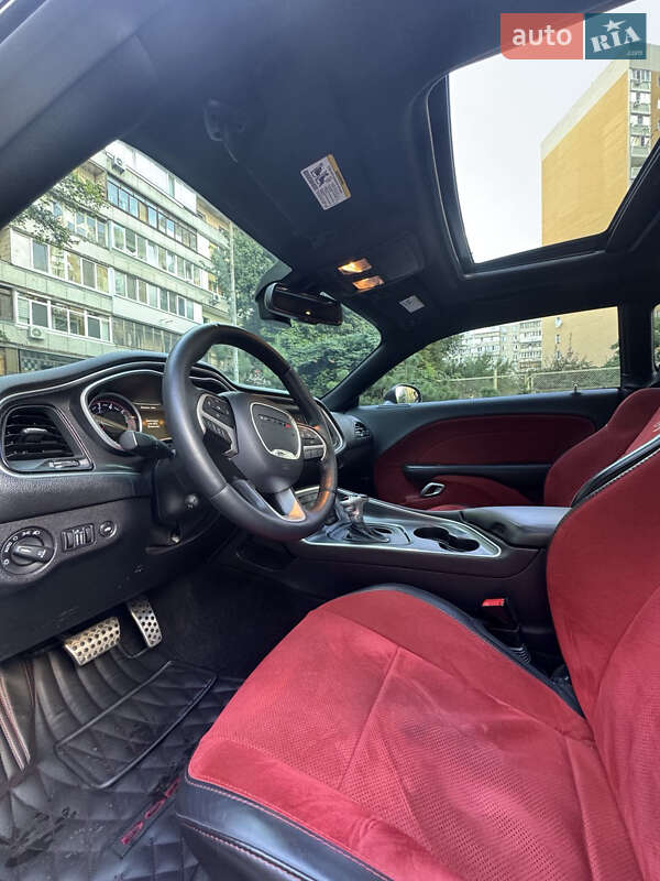 Купе Dodge Challenger 2016 в Киеве