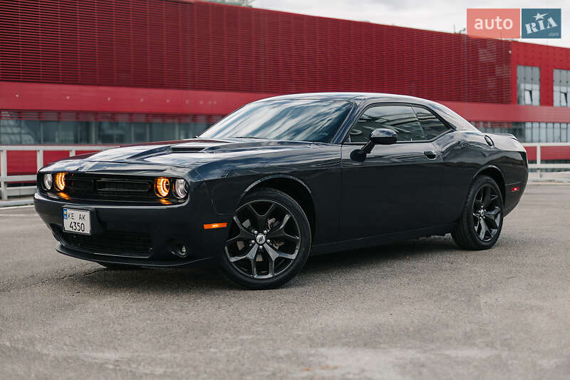 Купе Dodge Challenger 2017 в Дніпрі фото 30 Купе Dodge Challenger 2017 в Дніпрі