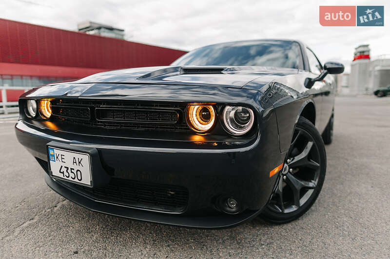 Купе Dodge Challenger 2017 в Дніпрі фото 33 Купе Dodge Challenger 2017 в Дніпрі