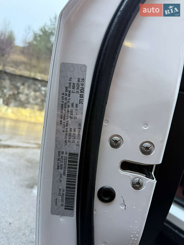 Купе Dodge Challenger 2016 в Софіївській Борщагівці фото 9 Купе Dodge Challenger 2016 в Софіївській Борщагівці