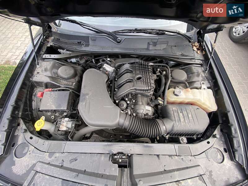 Купе Dodge Challenger 2017 в Києві фото 38 Купе Dodge Challenger 2017 в Києві