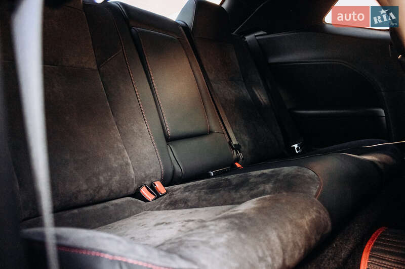 Купе Dodge Challenger 2018 в Дніпрі фото 20 Купе Dodge Challenger 2018 в Дніпрі