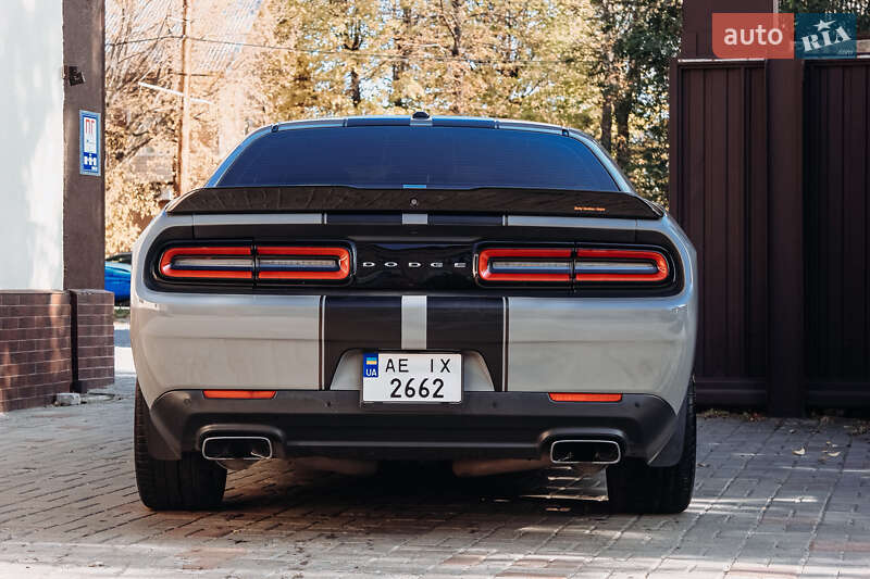 Купе Dodge Challenger 2018 в Дніпрі фото 30 Купе Dodge Challenger 2018 в Дніпрі