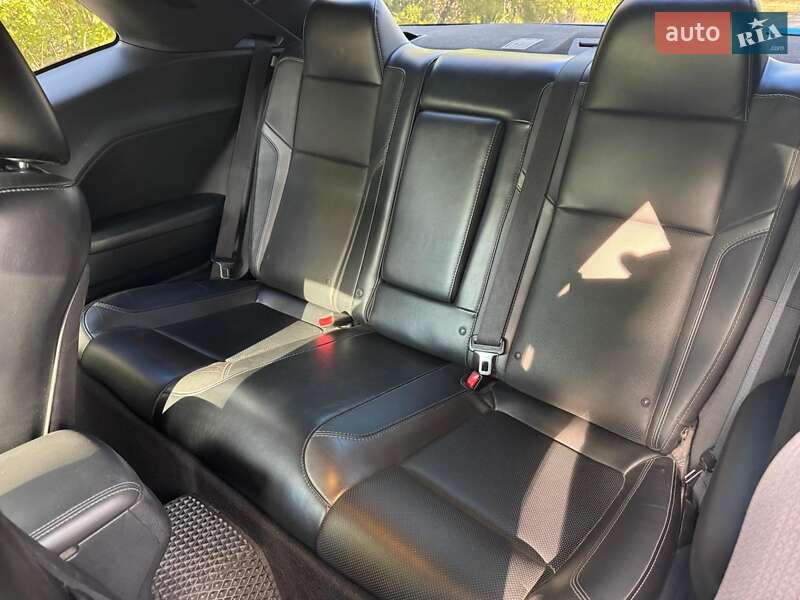 Купе Dodge Challenger 2015 в Запоріжжі фото 14 Купе Dodge Challenger 2015 в Запоріжжі