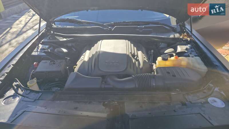 Купе Dodge Challenger 2017 в Нерубайське