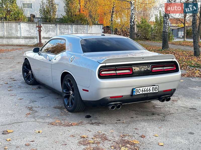 Купе Dodge Challenger 2021 в Києві