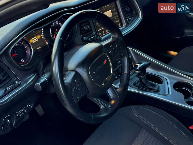 Купе Dodge Challenger 2016 в Кропивницком фото 39 Купе Dodge Challenger 2016 в Кропивницком
