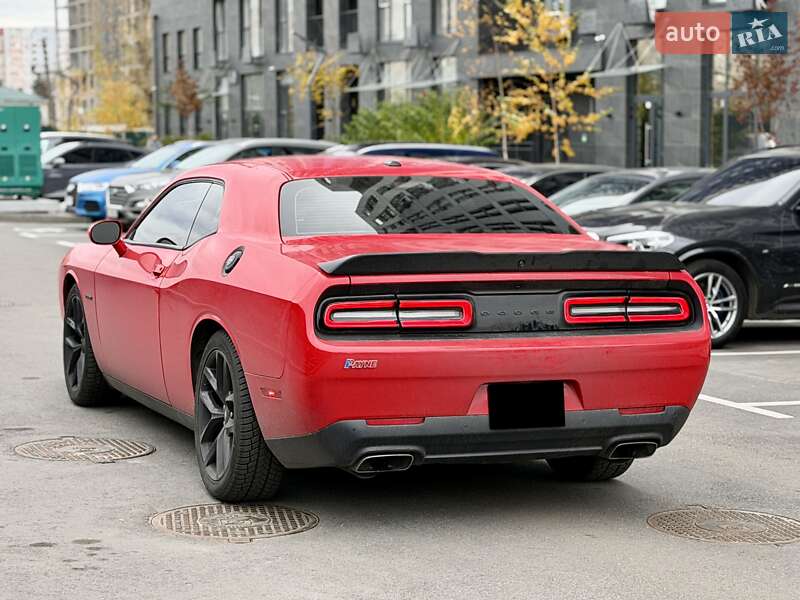 Купе Dodge Challenger 2021 в Киеве фото 5 Купе Dodge Challenger 2021 в Киеве