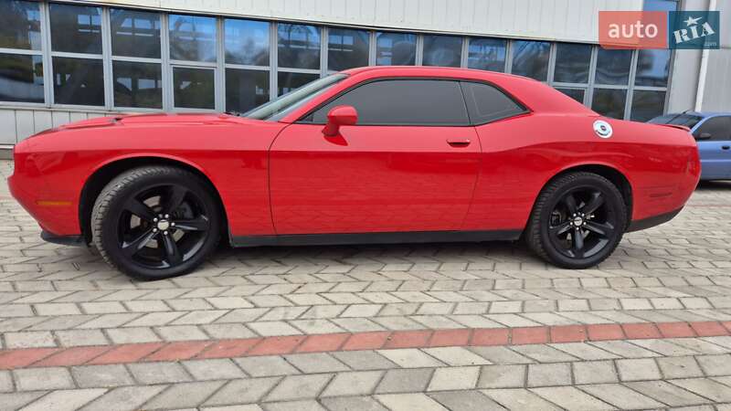 Купе Dodge Challenger 2015 в Запоріжжі