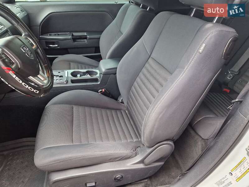 Купе Dodge Challenger 2012 в Кропивницькому фото 13 Купе Dodge Challenger 2012 в Кропивницькому