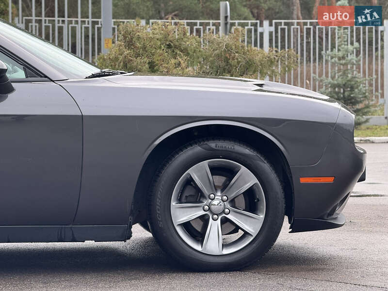 Купе Dodge Challenger 2020 в Києві фото 14 Купе Dodge Challenger 2020 в Києві